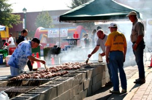 And always after the parade, when Main Street is shut down for the fun stuff, the Lion's Club sets up their grill on a side street and makes some of the best meat you have ever tasted!